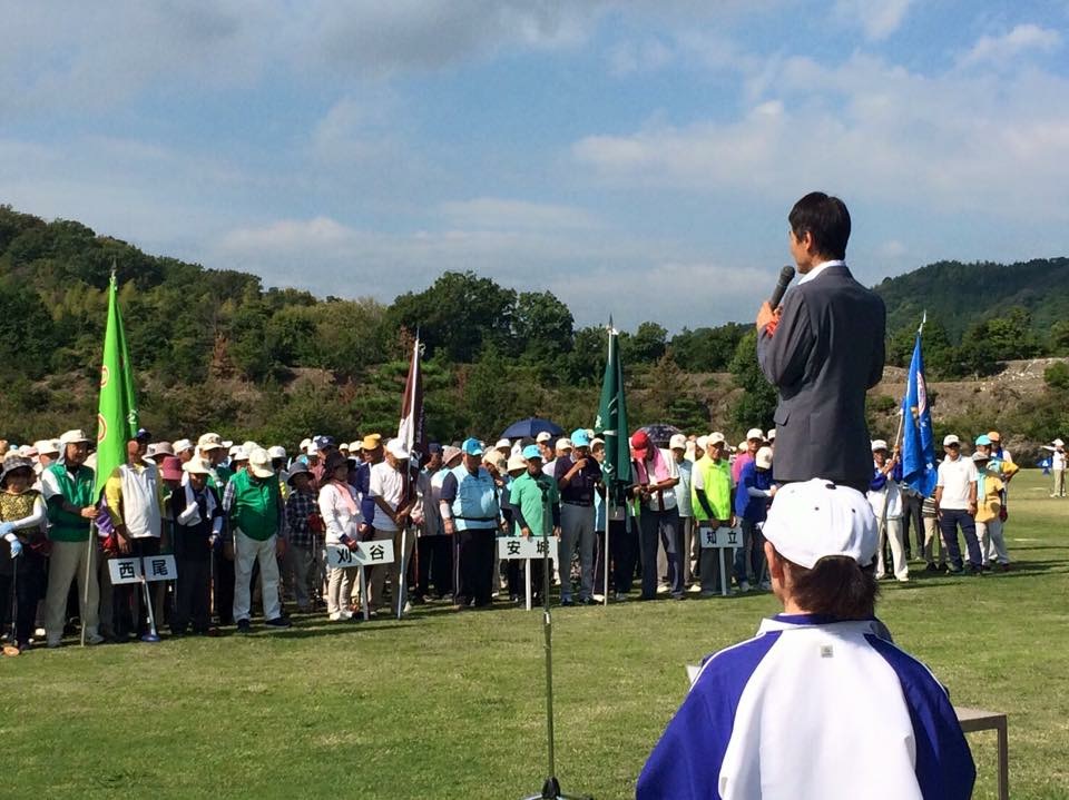 バル２０１７　西三河地区グラウンドゴルフ大会が開催されました。幸田町大日蔭の専用グラウンドゴルフ場に９市１町からたくさんの選手が終結です。絶好のコンデション。あとは腕前ですね　頑張ってください